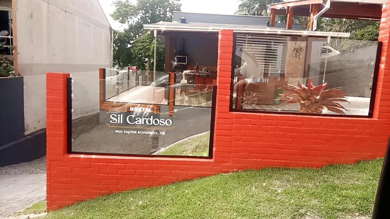 Hostel Sil Cardoso บลูเมเนา ภายนอก รูปภาพ